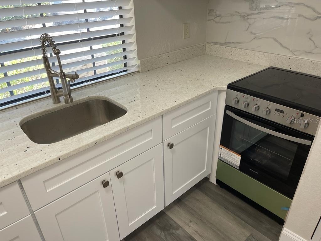 10316 Turkey Lake Road - Photo 8