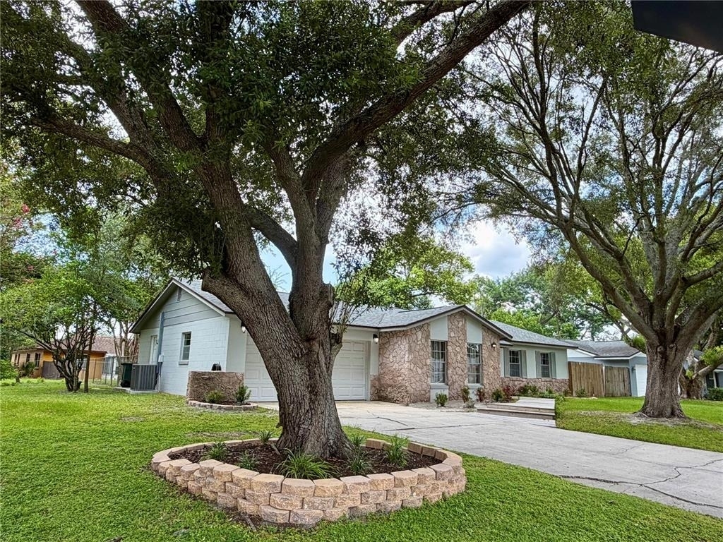 1 King Arthur Court - Photo 1