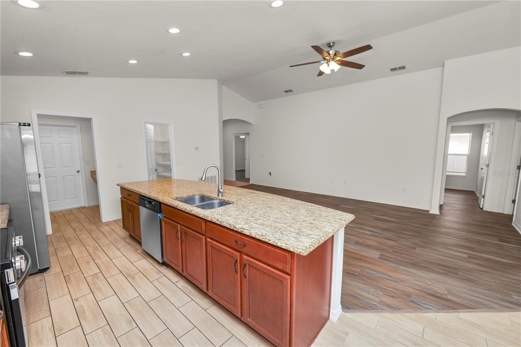 2009 Danes Court - Photo 11
