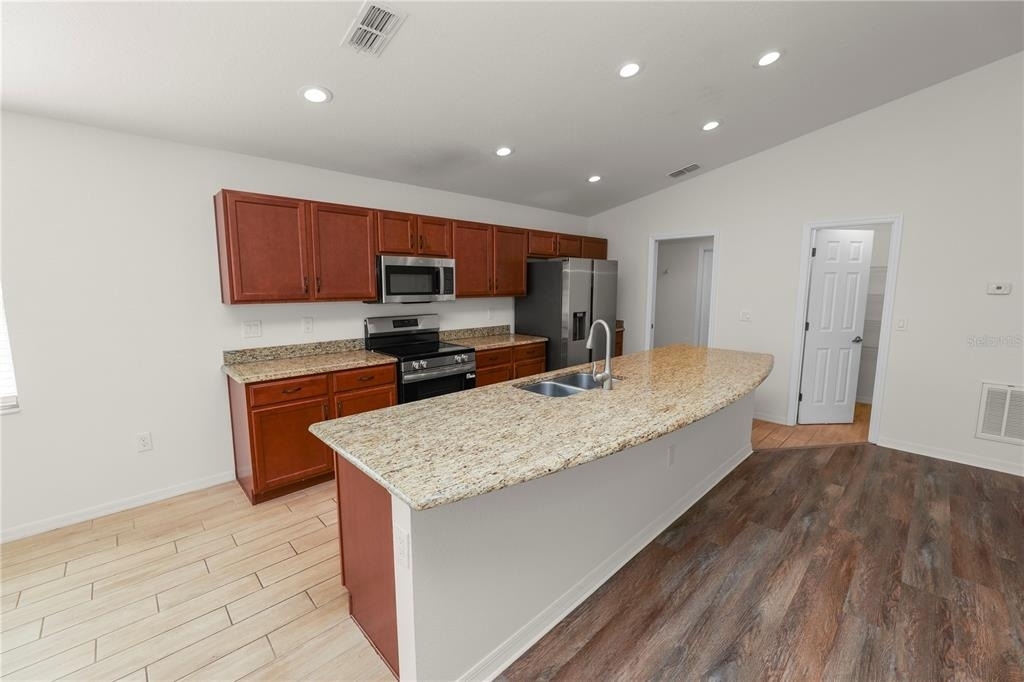 2009 Danes Court - Photo 13