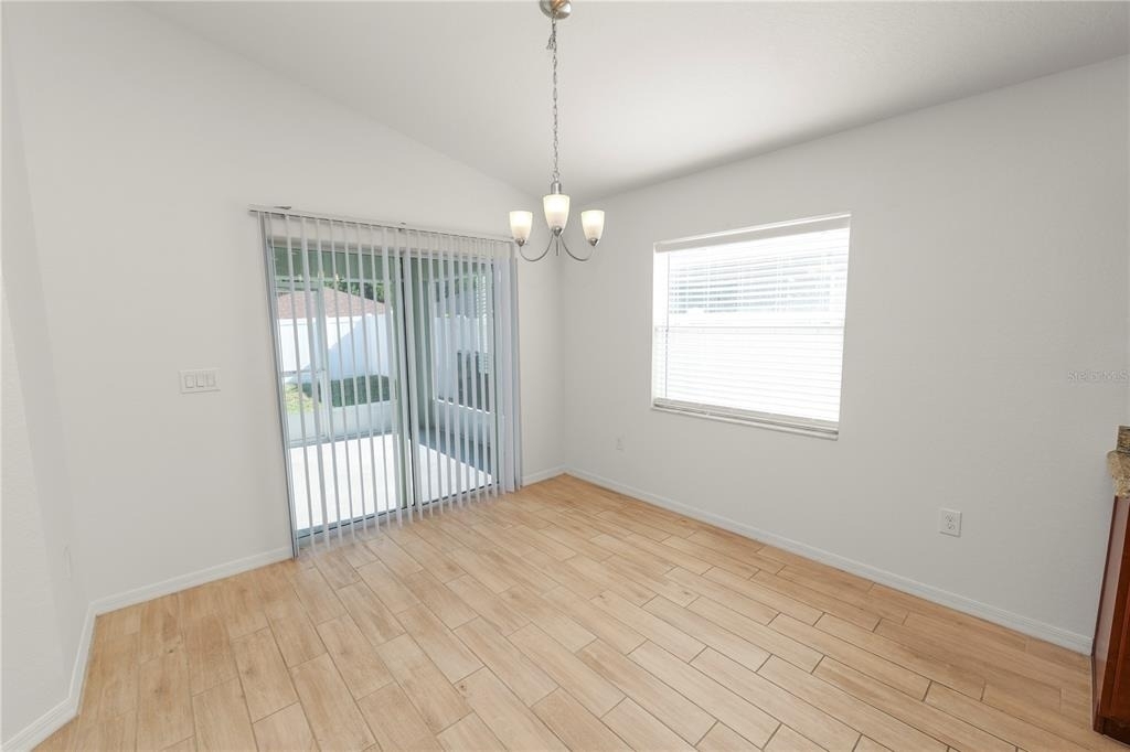 2009 Danes Court - Photo 16