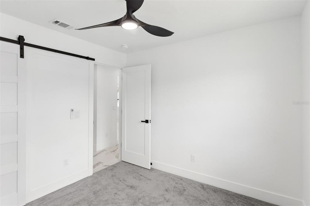 5424 Loma Vista Drive E - Photo 33