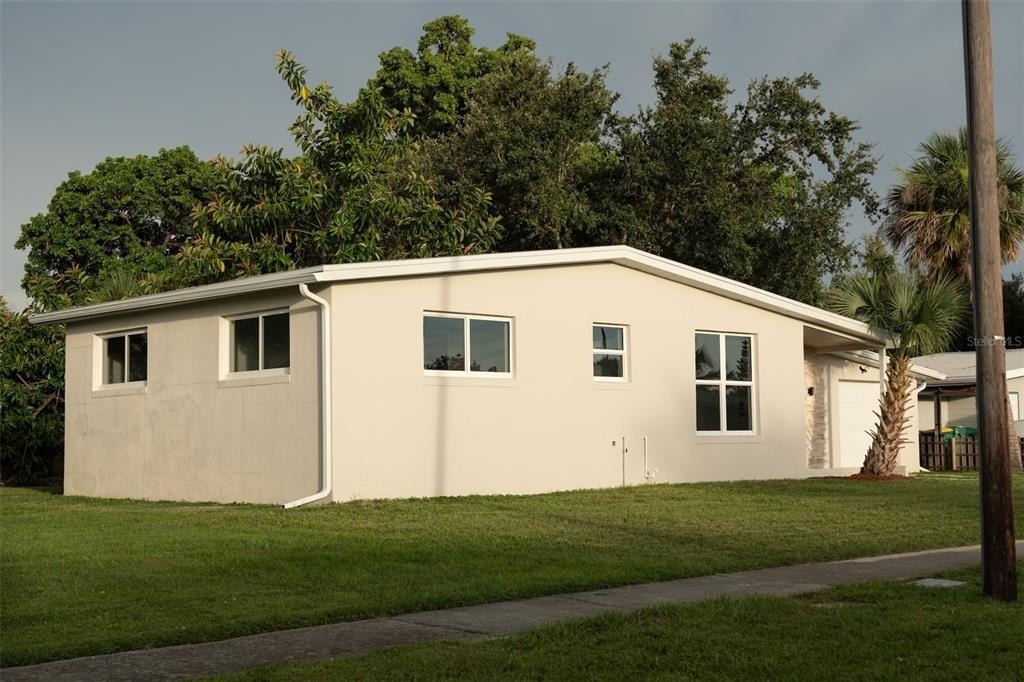2464 Warne Street - Photo 24