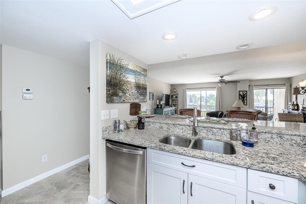 25188 Marion Avenue - Photo 19