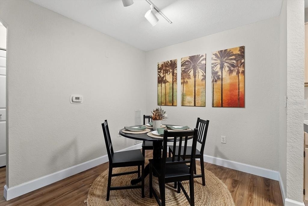 7411 Vista Way - Photo 4