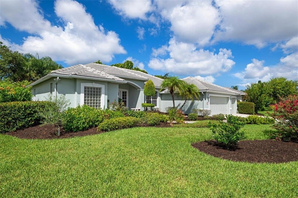 5249 Far Oak Circle - Photo 2