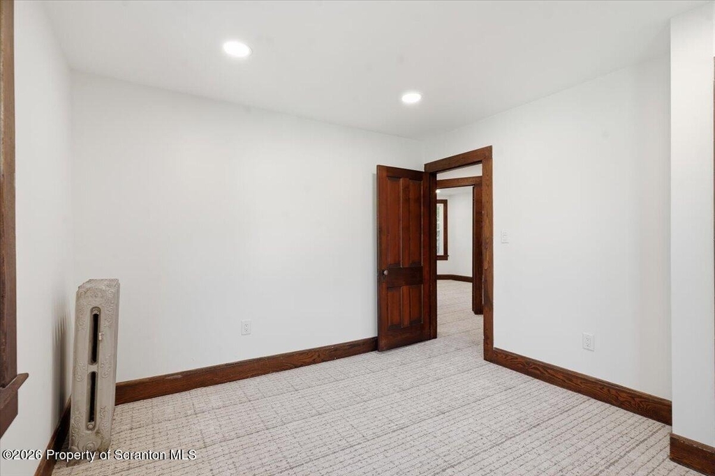 413 Powell Avenue - Photo 35