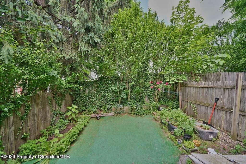 819 Delaware Street - Photo 4