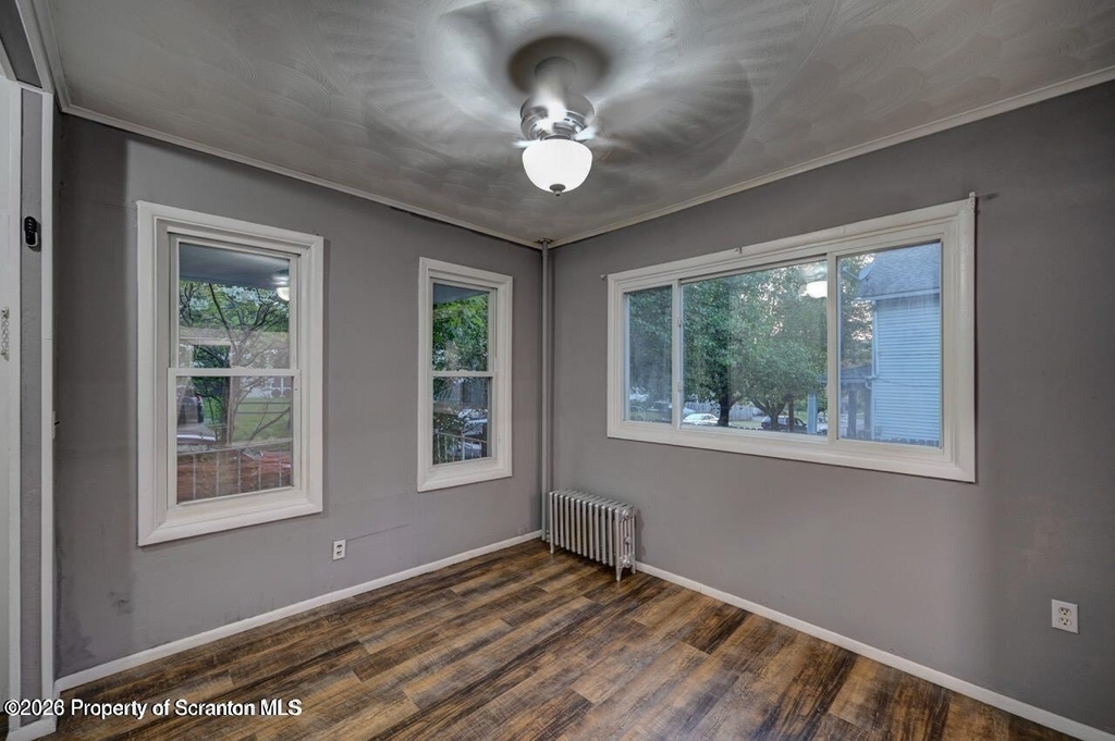 819 Delaware Street - Photo 6