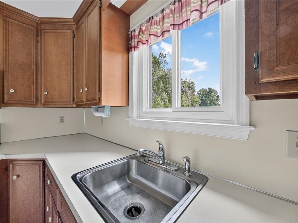 916 Cold Spring Road - Photo 8