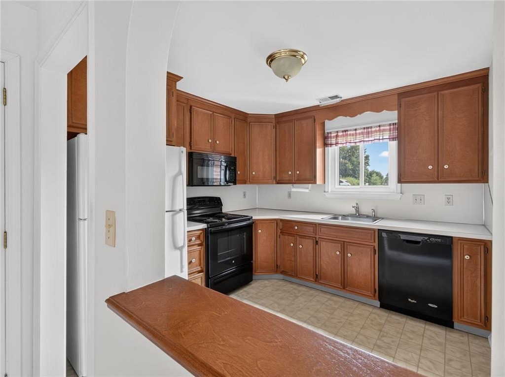916 Cold Spring Road - Photo 9