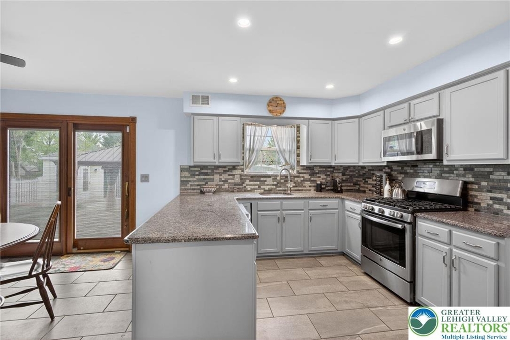 4894 Concord Drive - Photo 19