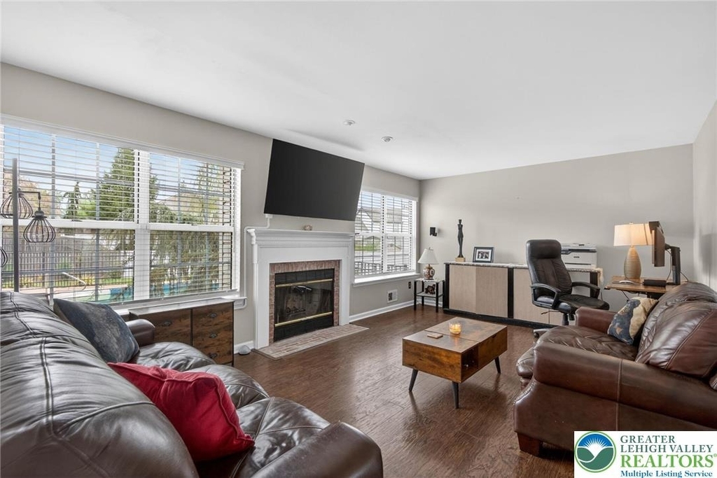 4894 Concord Drive - Photo 9