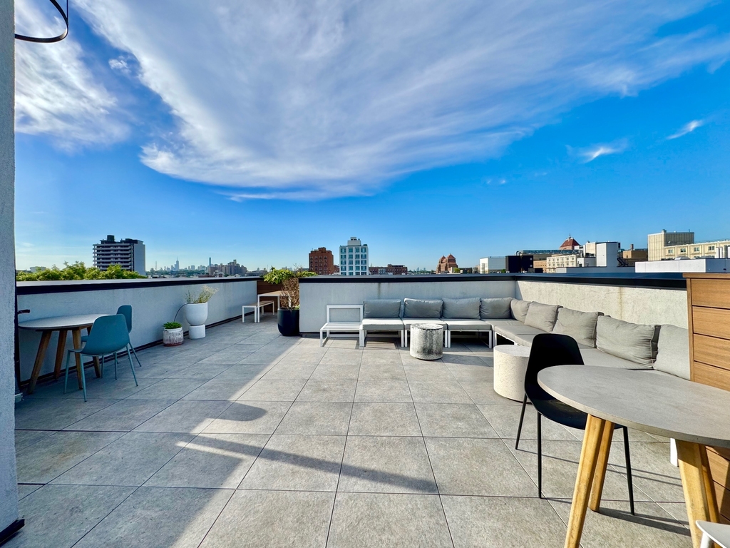 308 Linden Boulevard - Photo 6