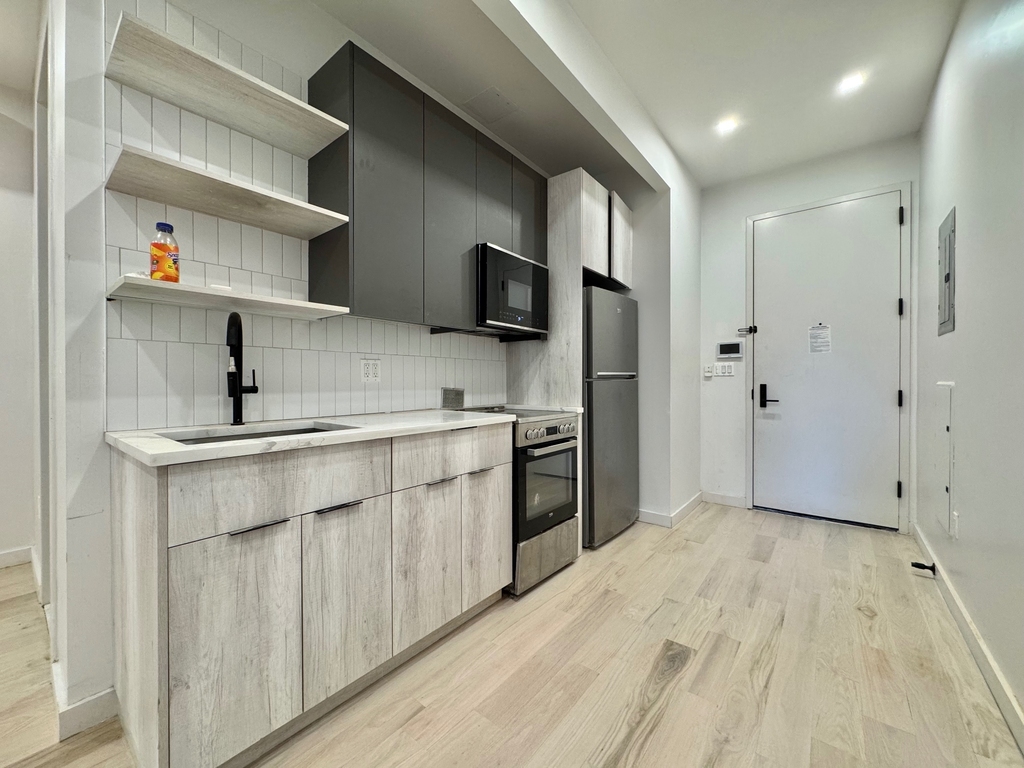 308 Linden Boulevard - Photo 2