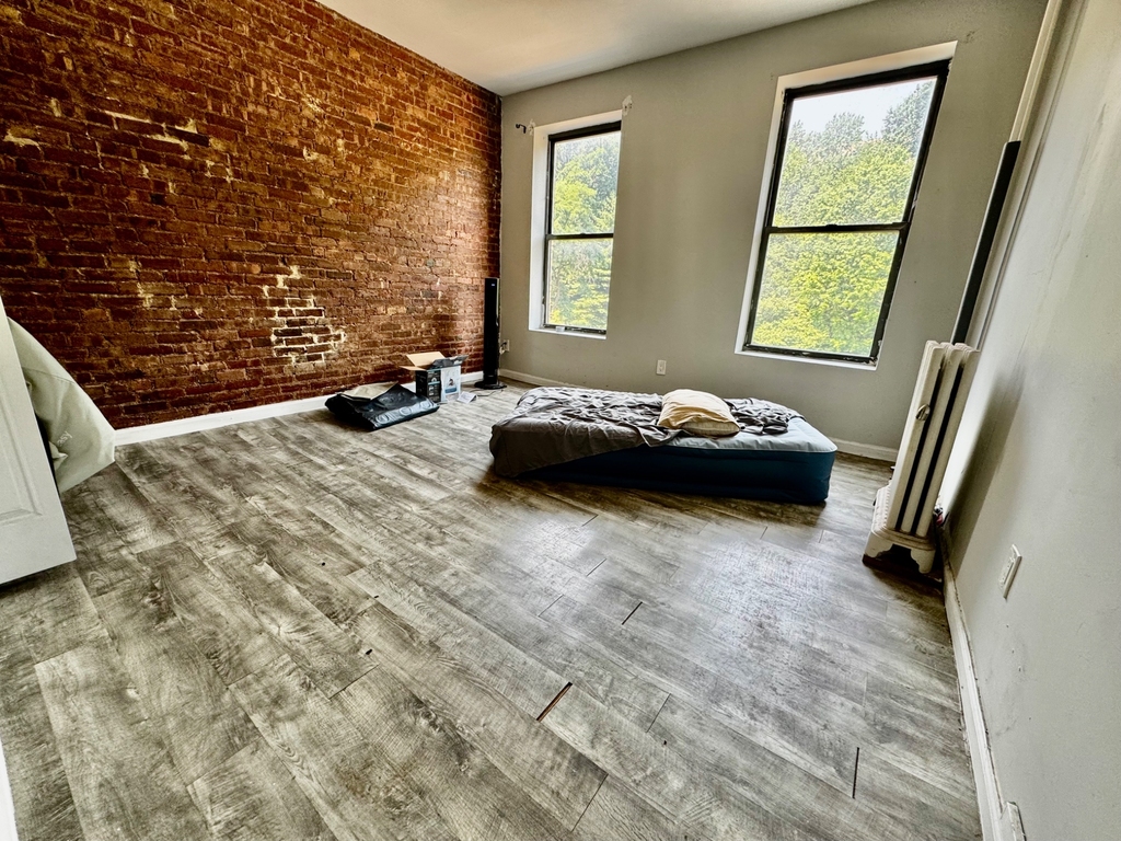 422 St Nicholas Avenue - Photo 6