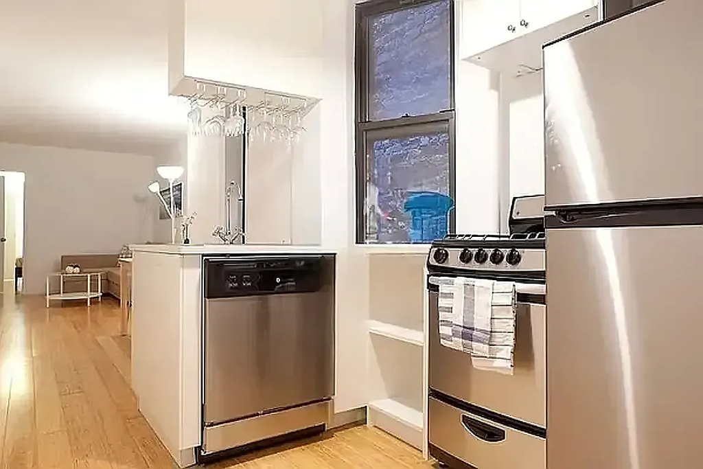 354 East 78th Street - Photo 0