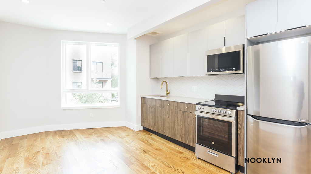 / 217 Boerum St - Photo 19