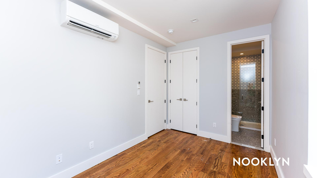 / 217 Boerum St - Photo 8