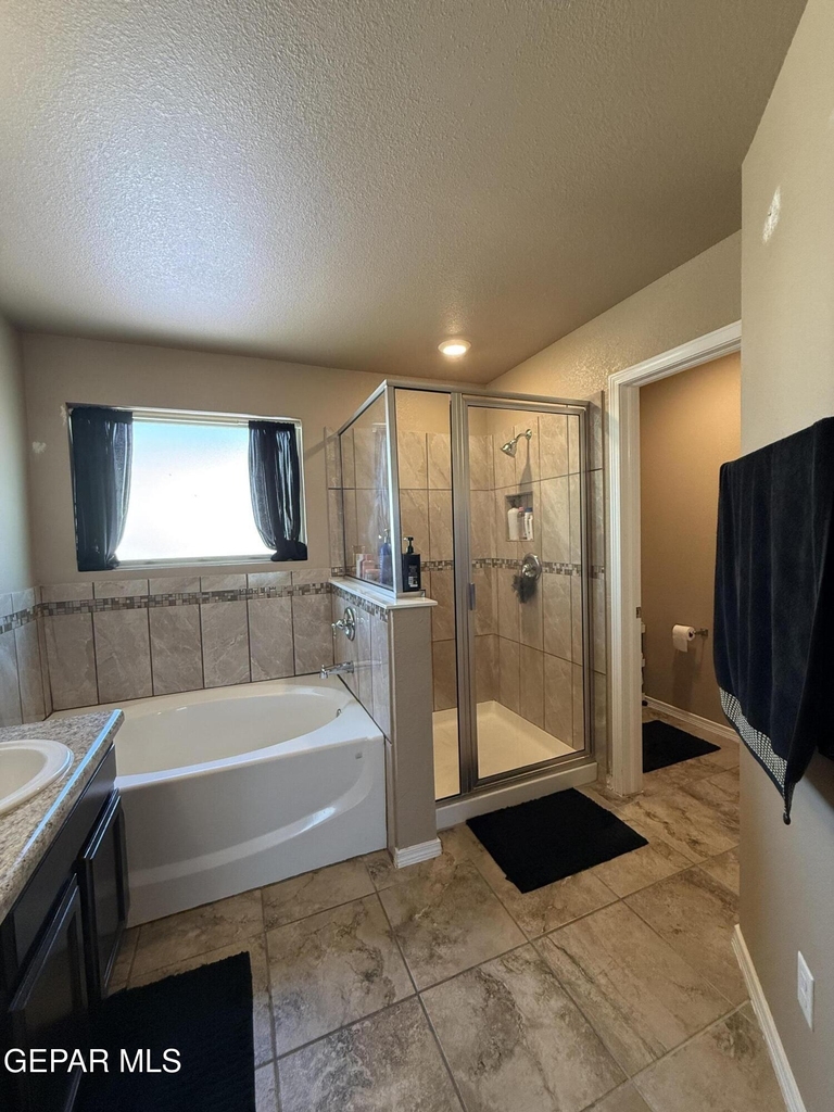 13049 Aerodrome Avenue - Photo 20