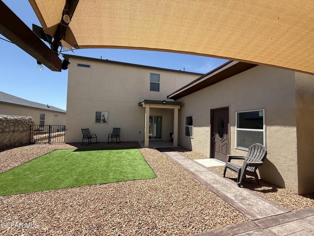 13049 Aerodrome Avenue - Photo 22
