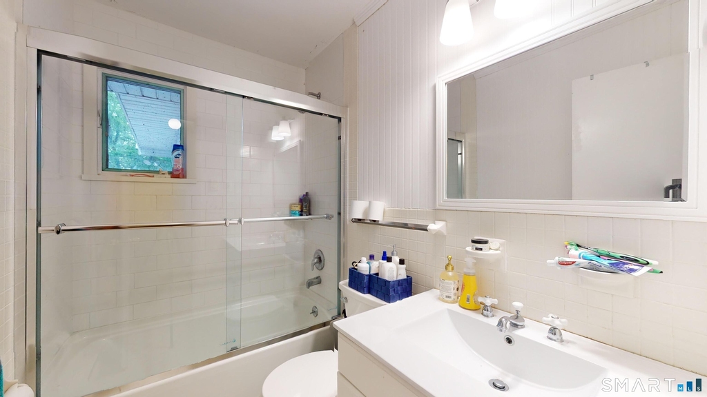 69 Carol Street - Photo 24