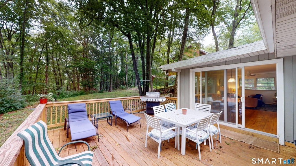 69 Carol Street - Photo 4