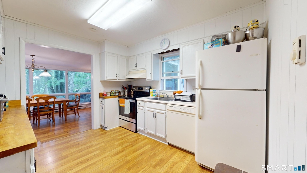69 Carol Street - Photo 14