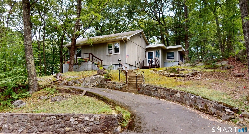 69 Carol Street - Photo 0