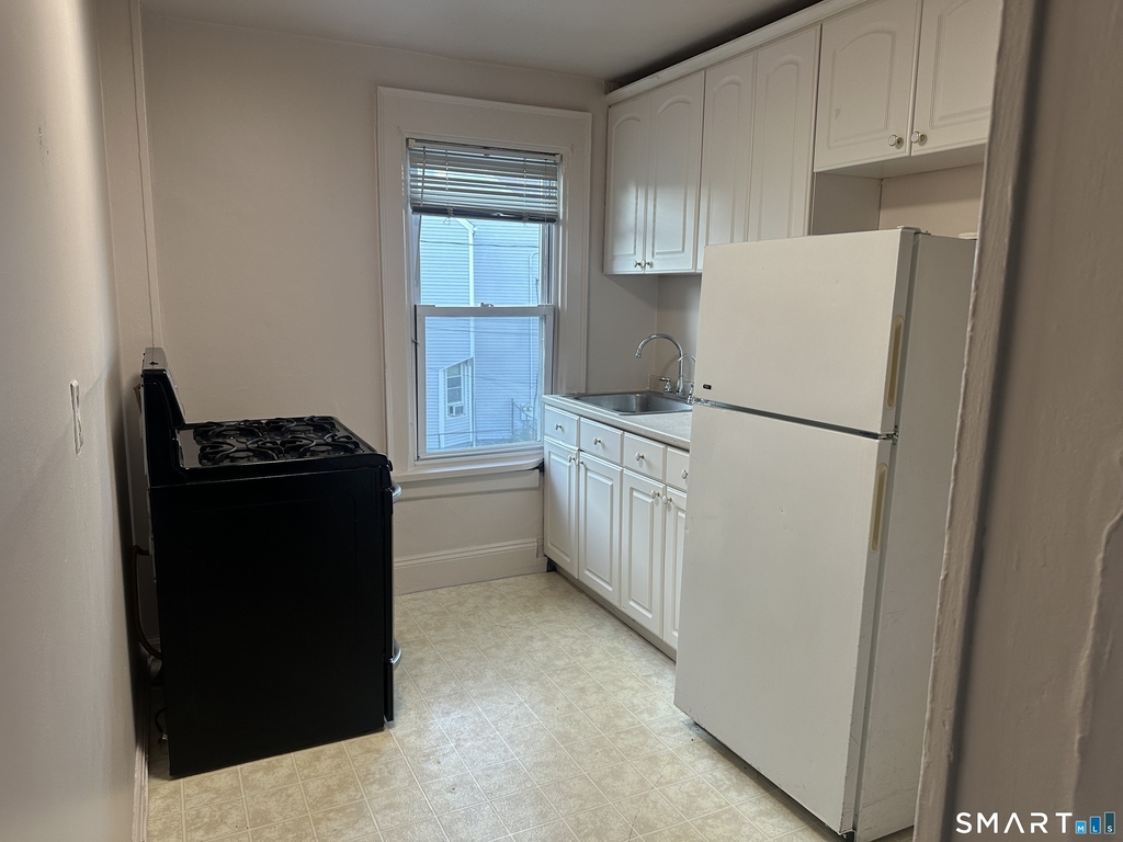 207 Flax Hill Road - Photo 3