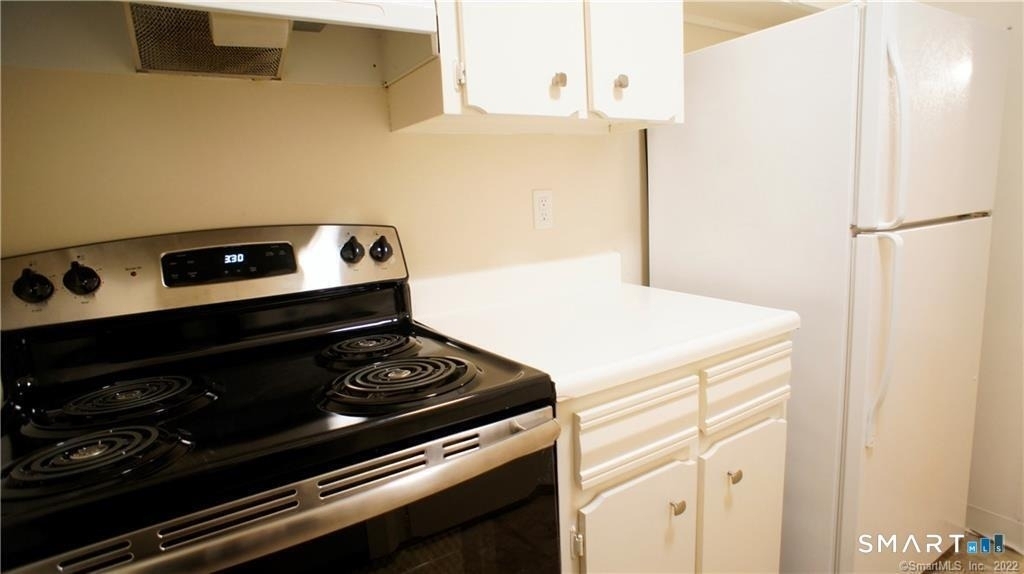 37 Ferris Avenue - Photo 1