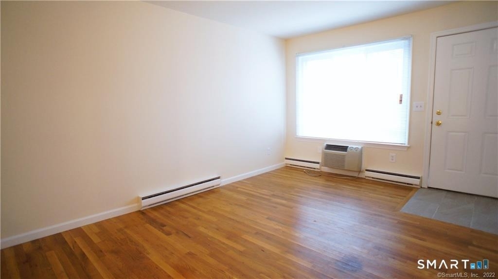37 Ferris Avenue - Photo 0