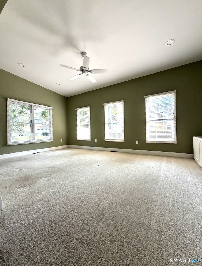 64 Elm Street - Photo 4