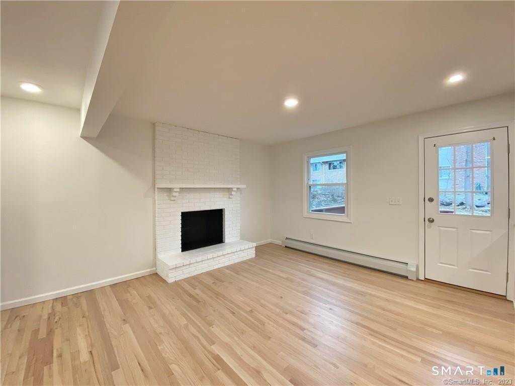 56 Taylor Place - Photo 2