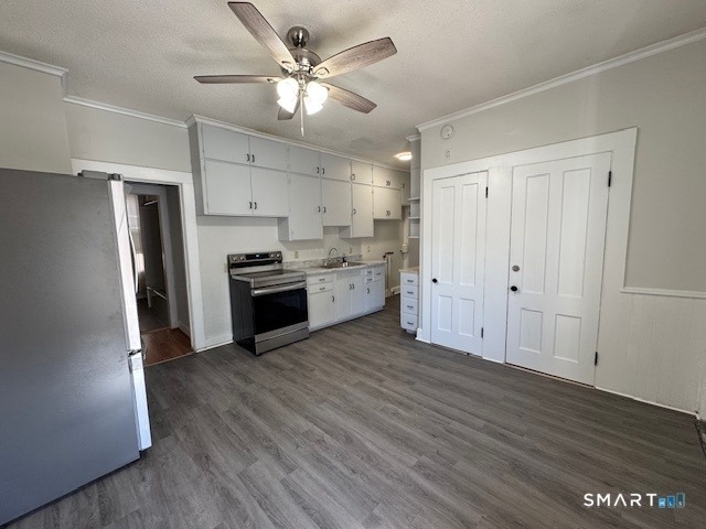 48 Burritt Street - Photo 4