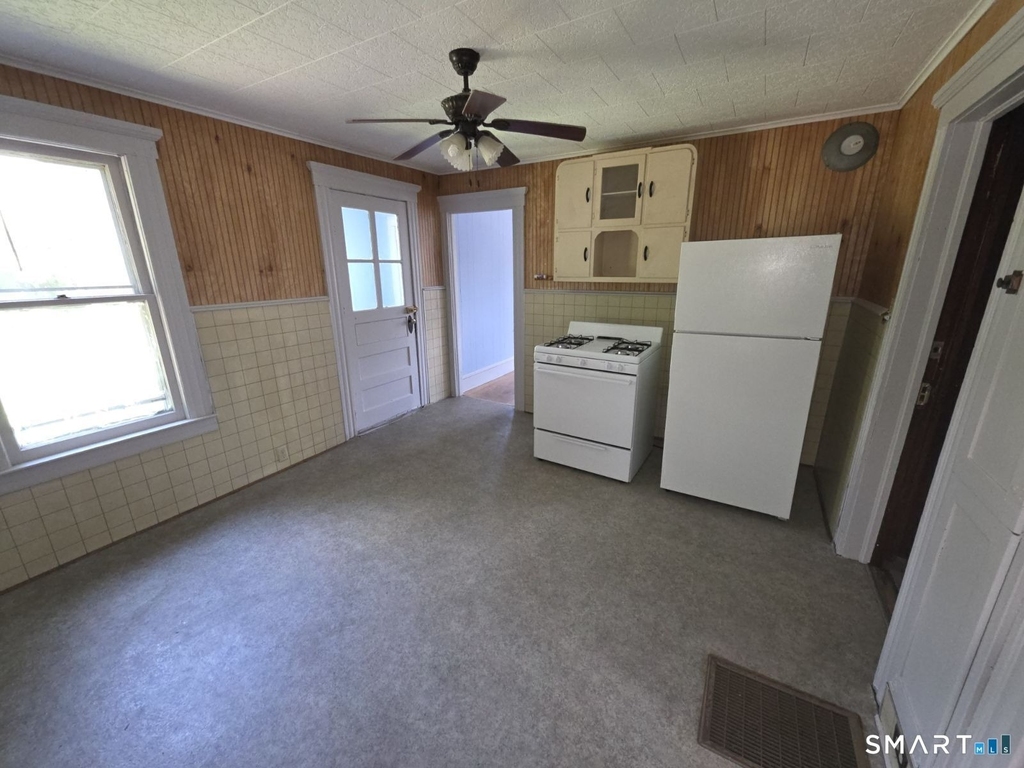 152 Chestnut Avenue - Photo 9