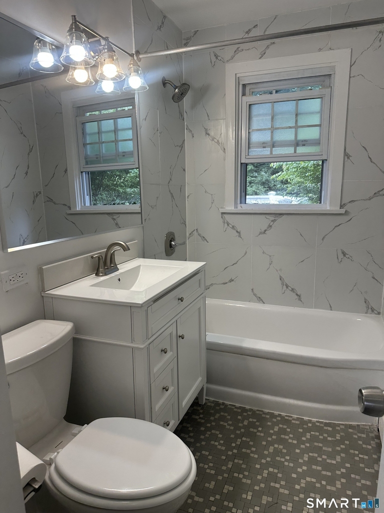 43 Glenview Avenue - Photo 10