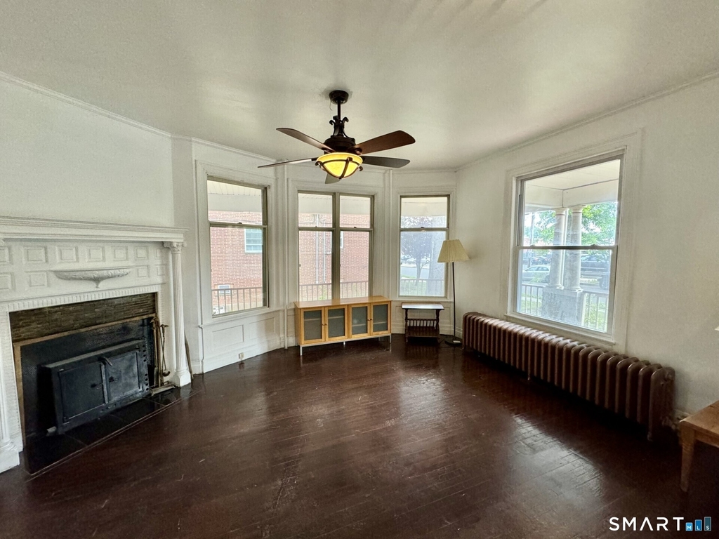 28 Kenyon Street - Photo 2