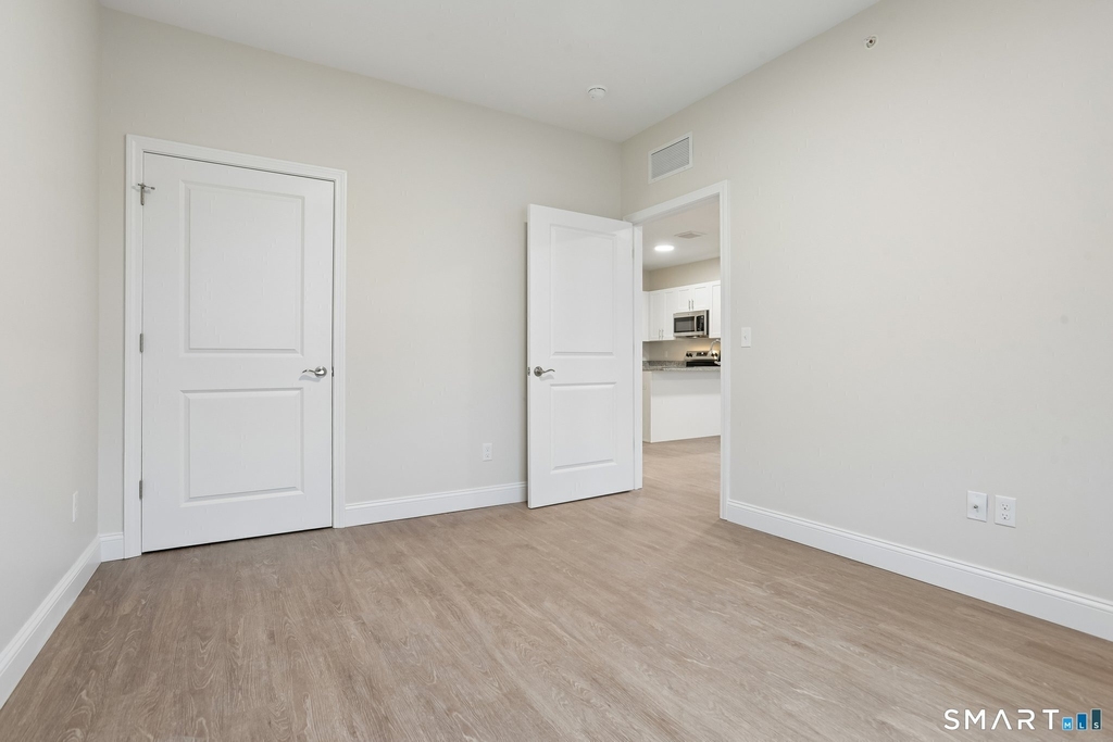55 Steele Boulevard - Photo 10