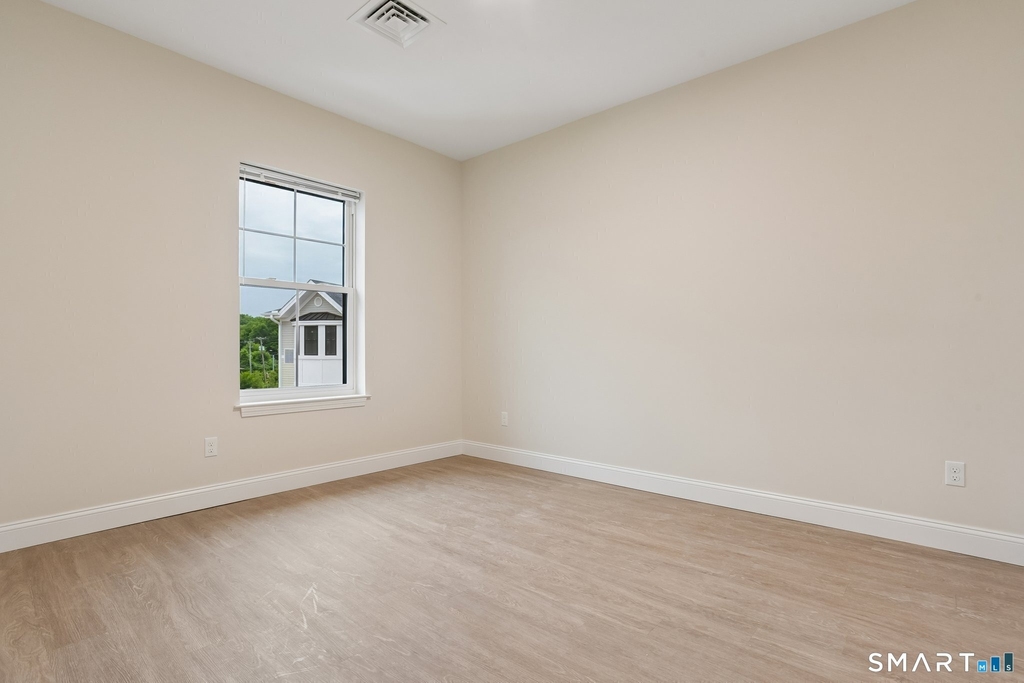 55 Steele Boulevard - Photo 11