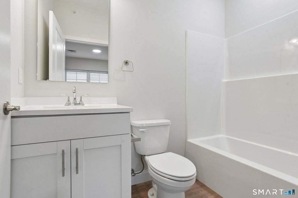 55 Steele Boulevard - Photo 5