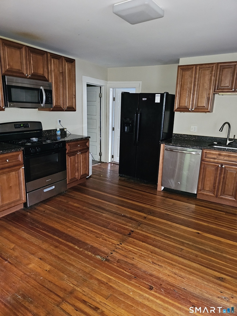 222 Clark Street - Photo 2