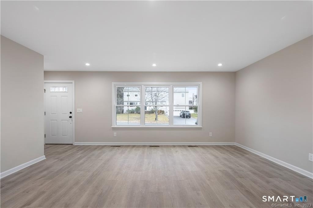 10 Grace Street - Photo 2