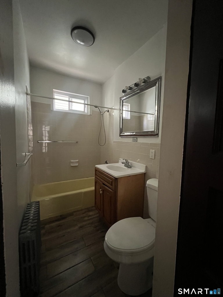 980 Howard Avenue - Photo 5
