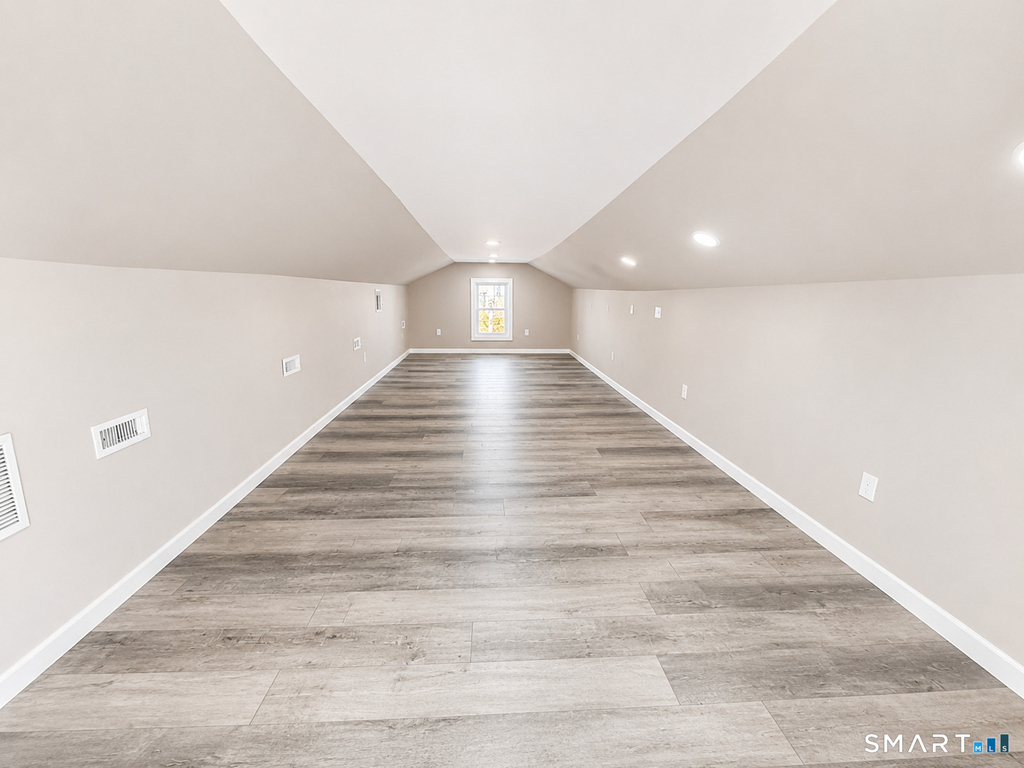 41 Howe Street - Photo 1