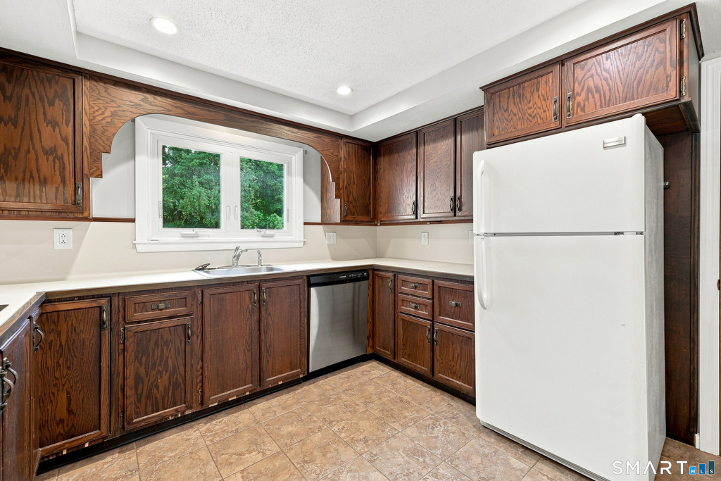 850 South Street - Photo 6