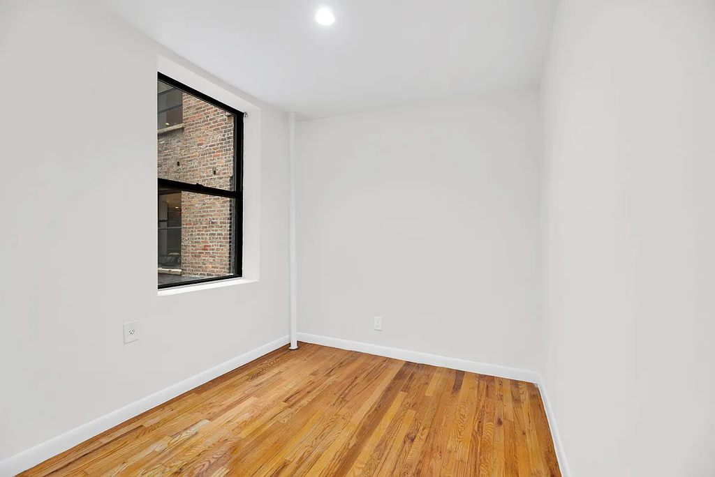 Christopher Street - Photo 3