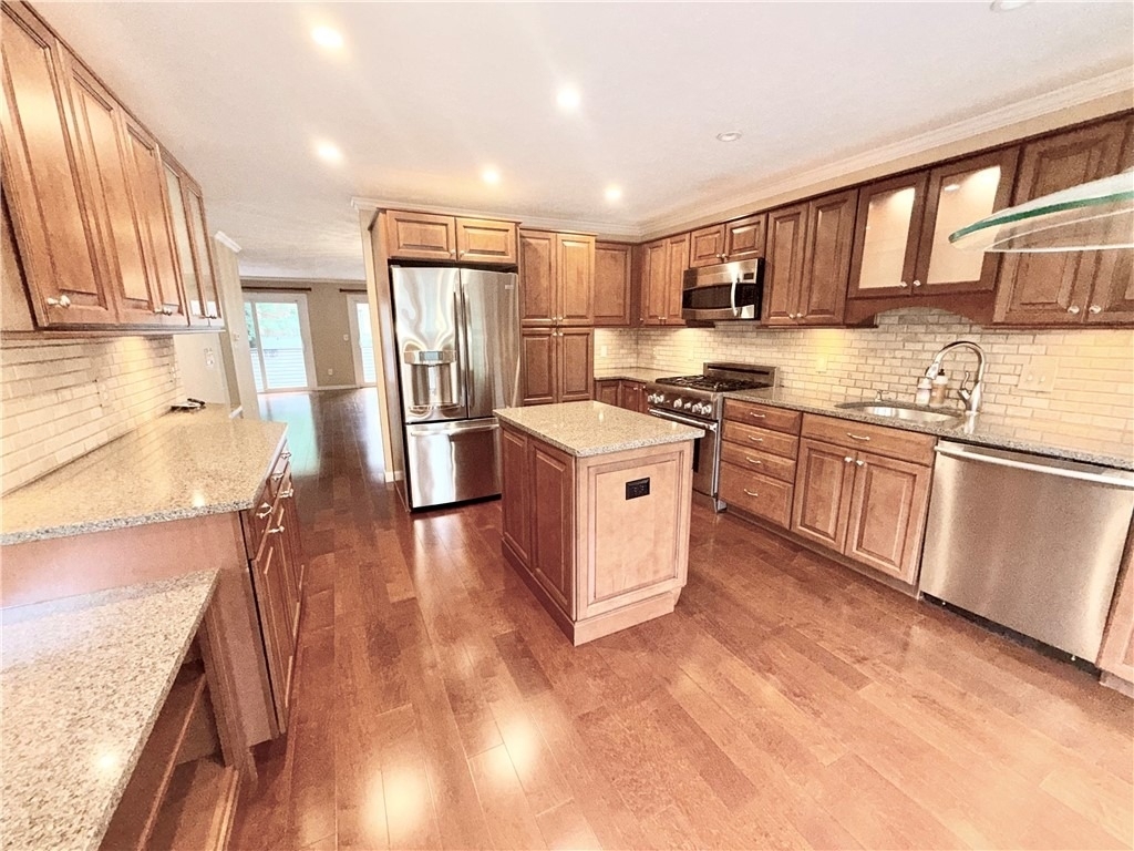 100 Denniston St - Photo 1