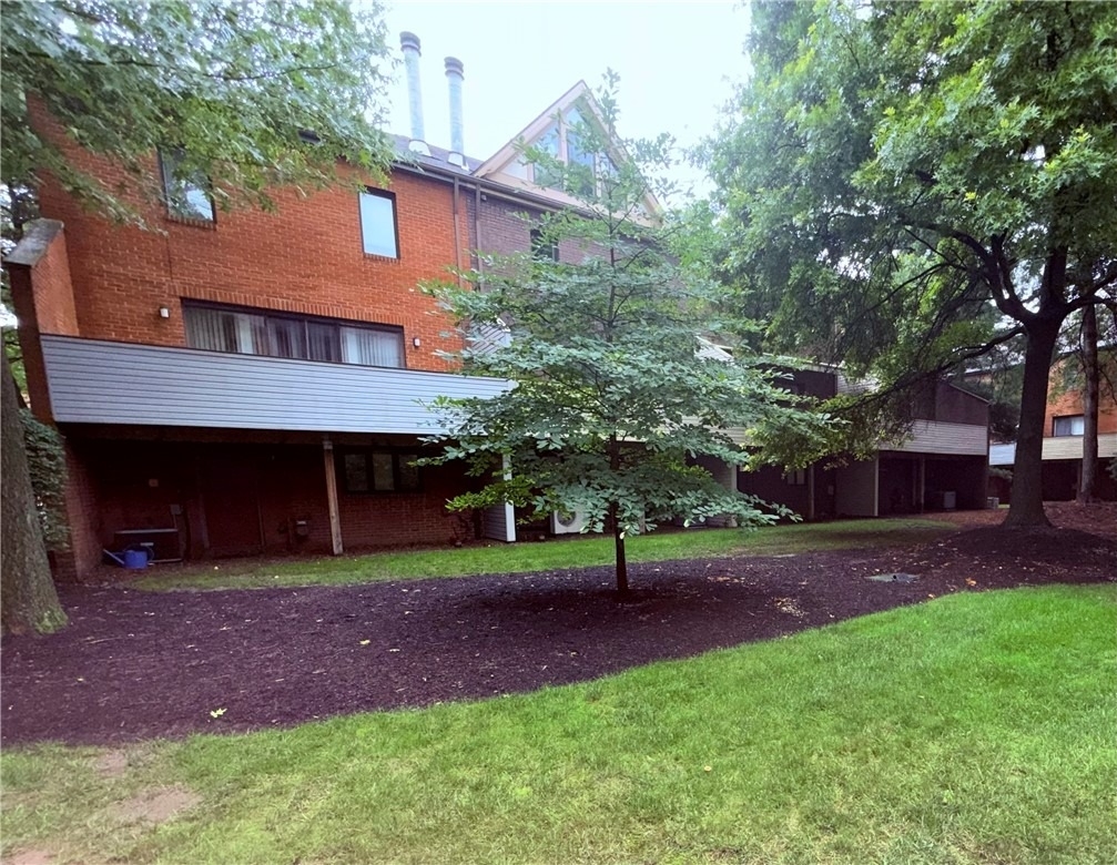 100 Denniston St - Photo 4