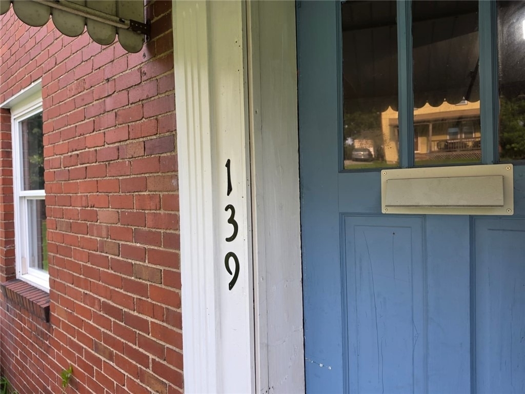 139 Howard Street - Photo 1